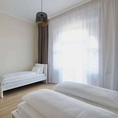 Premium Apartment By Hi5 - Astoria 4 Bedroom Boedapest Buitenkant foto