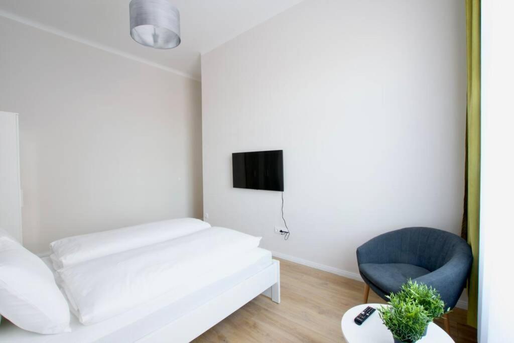Premium Apartment By Hi5 - Astoria 4 Bedroom Boedapest Buitenkant foto